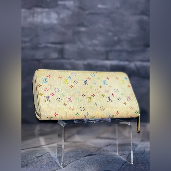 Louis Vuitton x Takashi Murakami Long Zippy Wallet - Picture 3 of 11